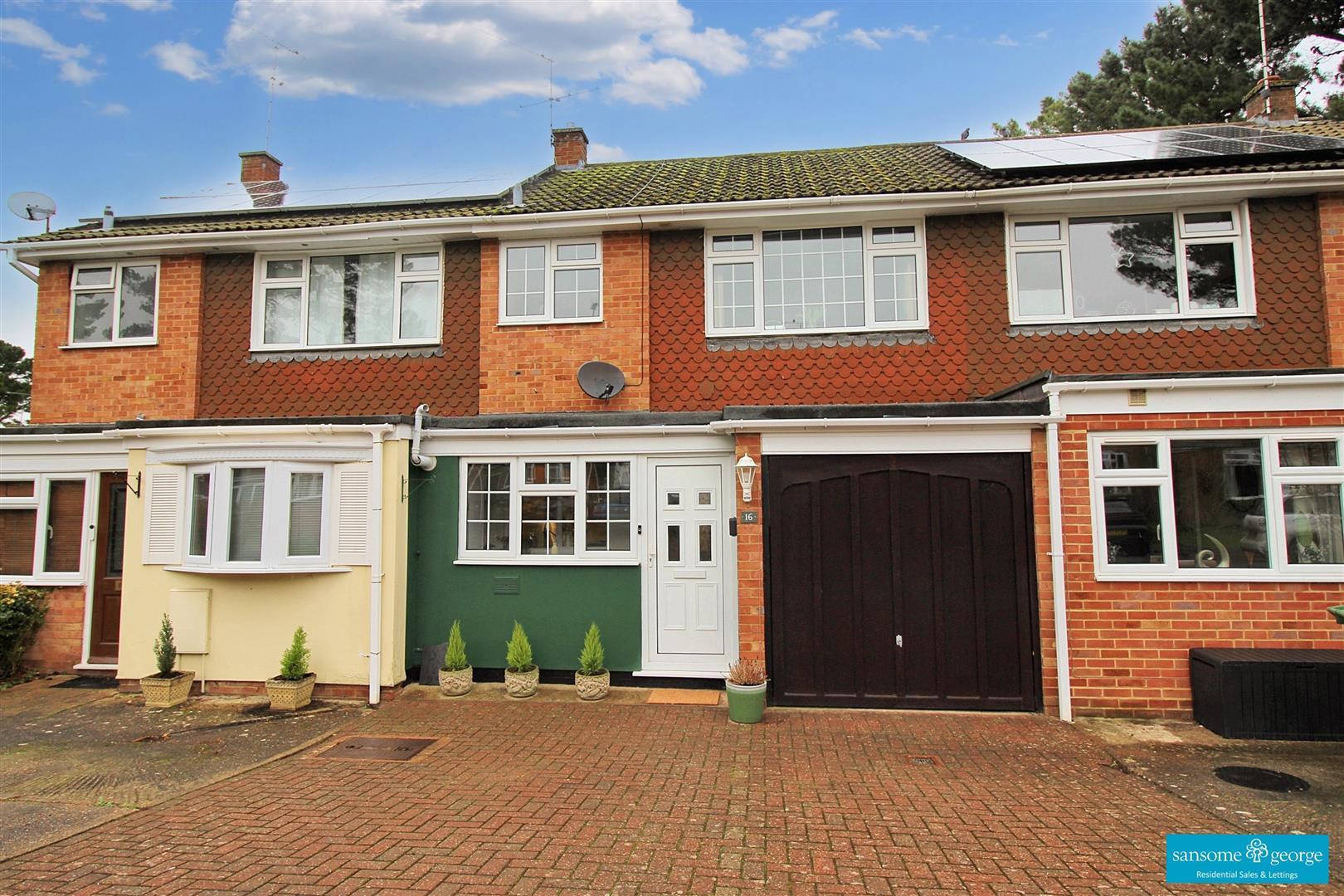 3 bed property in Cecil Aldin Drive, Reading